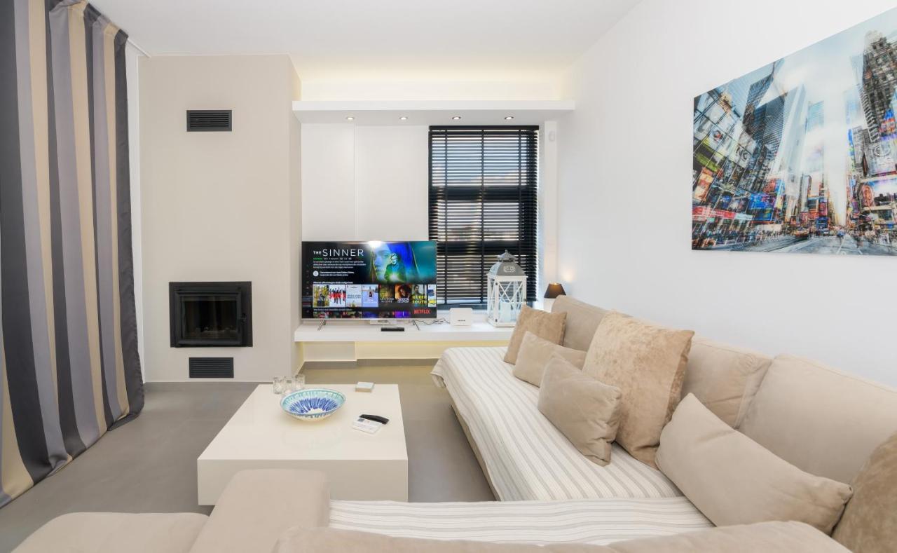 Stylish 2Br Flat With Stunning Views & Prv Parking Apartment Athens Exterior photo