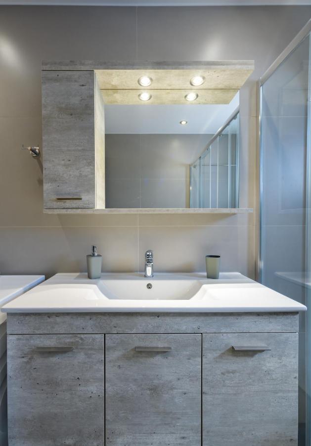 Stylish 2Br Flat With Stunning Views & Prv Parking Apartment Athens Exterior photo
